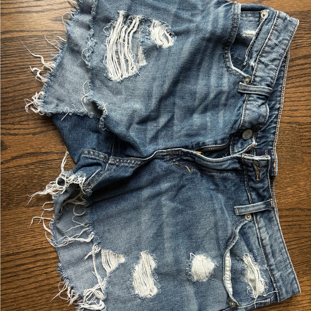 Lucky Brand Blue Distressed Jean Shorts size 10/30